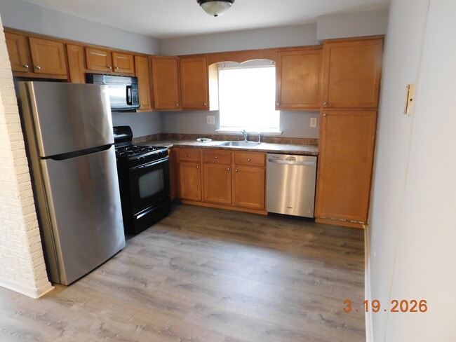 2165 Benson St in Philadelphia, PA - Foto de edificio - Building Photo