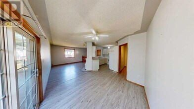 9408 100 Ave. in Grande Prairie, AB - Building Photo - Building Photo