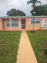 3401 NW 170th St in Miami Gardens, FL - Building Photo