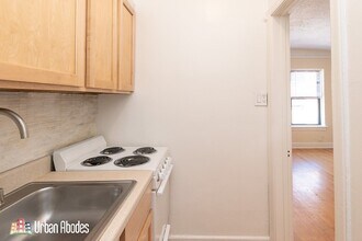 535 W Arlington Pl, Unit A00C in Chicago, IL - Foto de edificio - Building Photo