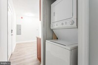 1707 Master St photo'