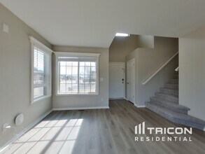 1202 Intrepid Dr in Fort Collins, CO - Building Photo - Building Photo