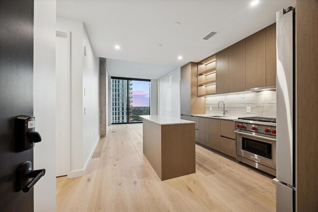 property at 610 Davis St