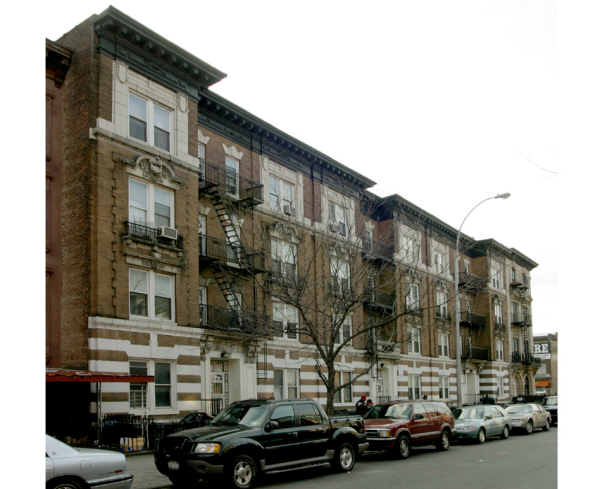 132 Herkimer St in Brooklyn, NY - Building Photo