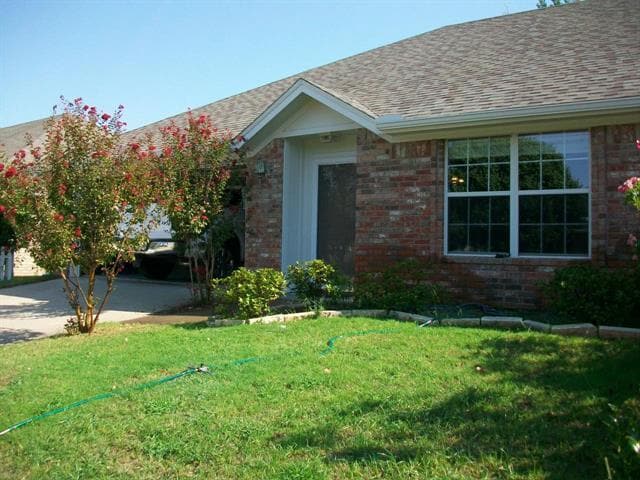 property at 1005 Teresa Ct