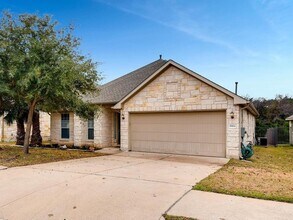 10824 Casitas Dr in Austin, TX - Building Photo - Building Photo
