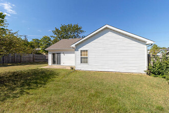 1800 McAlester St in Columbia, MO - Building Photo - Building Photo