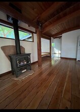 1417 Old Topanga Canyon Rd, Unit 1417 Old Topanga Cyn. Rd. in Topanga, CA - Foto de edificio - Building Photo