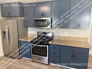 2243 Meta Ct in Modesto, CA - Building Photo - Building Photo