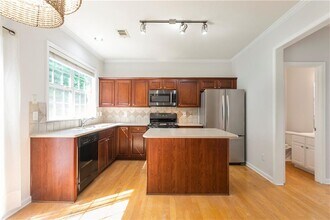 485 Friars Head Dr NE in Suwanee, GA - Building Photo - Building Photo