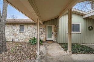 2000 Cody Ct in Austin, TX - Building Photo