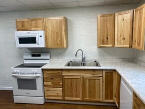 745 Clark St in Warsaw, IL - Building Photo - Building Photo