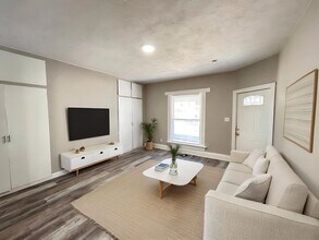 445 Livingston Ave in Dayton, OH - Building Photo - Building Photo