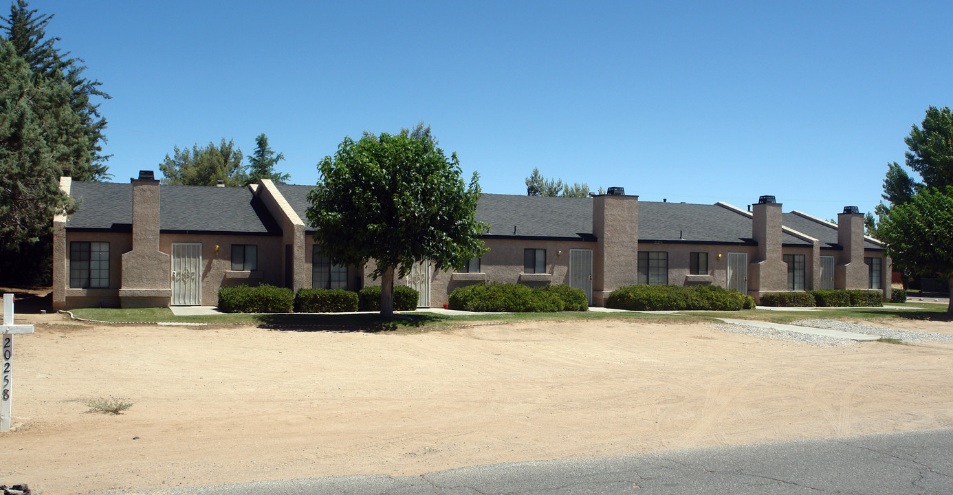 20258 Zuni Rd in Apple Valley, CA - Building Photo