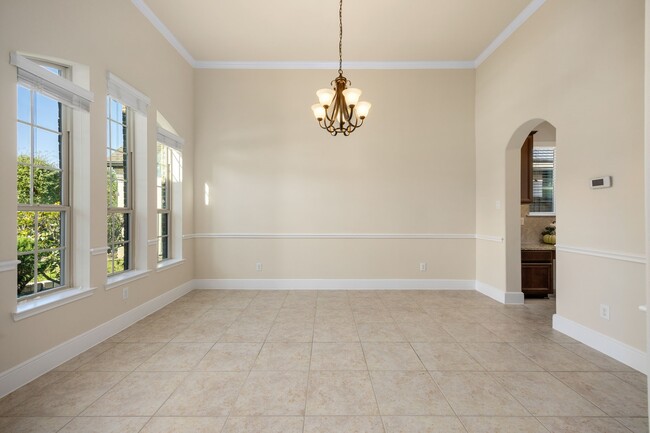 property at 5822 Crawford Hill Ln