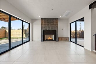 98 S Carbon Rivet Ave in Eagle, ID - Building Photo - Building Photo