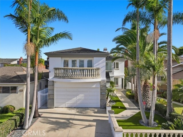 property at 1720 Elm Ave