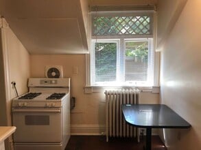 910 N Garden St in Bellingham, WA - Building Photo - Building Photo