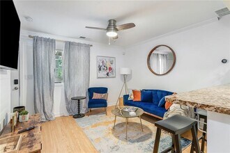 210 Sampson St NE in Atlanta, GA - Building Photo - Building Photo
