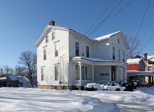 336 Rt-21 in Palmyra, NY - Building Photo - Building Photo