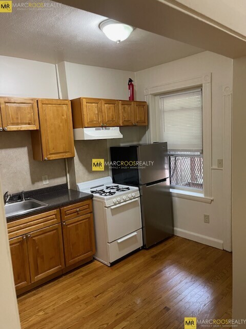 752 Huntington Ave, Unit #2 in Boston, MA - Building Photo