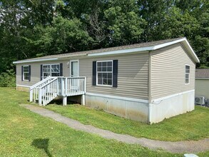 208 Silver Rd in Beaver, WV - Building Photo - Building Photo