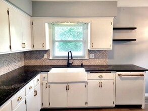 W158N9026 Charles Dr in Menomonee Falls, WI - Building Photo - Building Photo