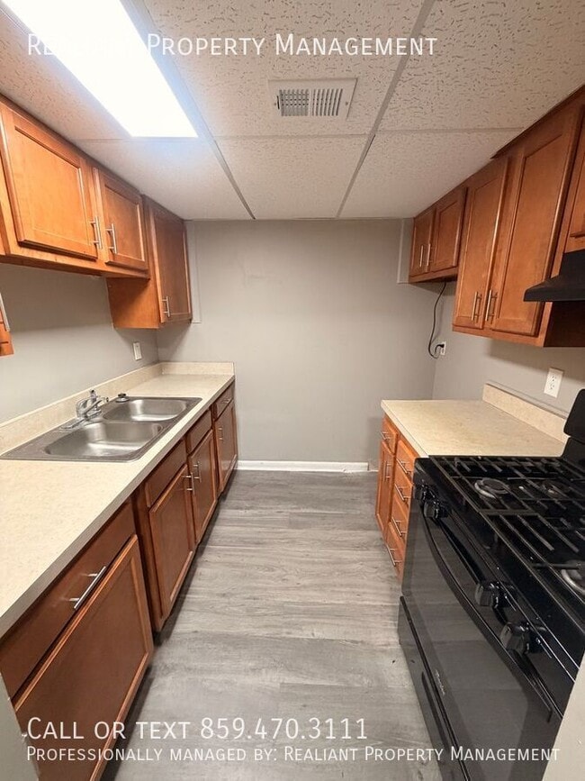 2074 Fairmont Ct in Lexington, KY - Building Photo - Building Photo