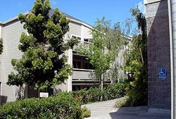 Deer Park Apartments in San Rafael, CA - Building Photo