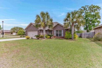 2470 Bentley Oaks Dr in Cantonment, FL - Building Photo - Building Photo