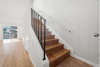 3820 Southway Dr in Austin, TX - Building Photo - Building Photo