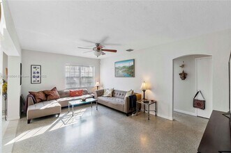 1321 NE 16th Ave in Fort Lauderdale, FL - Building Photo - Building Photo
