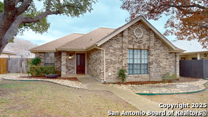 16710 Summer Creek Dr in San Antonio, TX - Building Photo