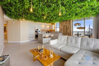4010 S Ocean Dr in Hollywood, FL - Building Photo - Building Photo
