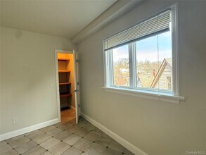 5 Brandreth St in Ossining, NY - Building Photo - Building Photo