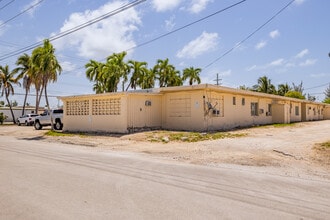 5730 4th Ave in Key West, FL - Building Photo - Building Photo