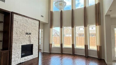 2870 Eastminster Dr in Prosper, TX - Foto de edificio - Building Photo