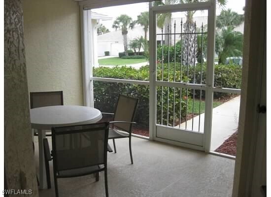 20573 Candlewood Hollow in Estero, FL - Foto de edificio