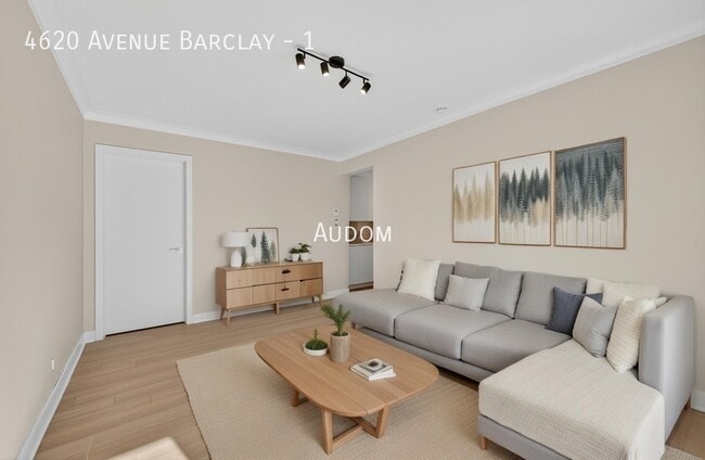 property at 4620 Av. Barclay