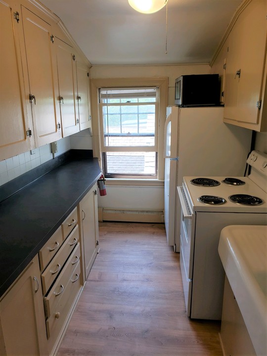 85 Peru St in Burlington, VT - Building Photo