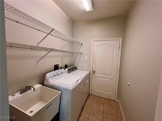 property at 3283 Hampton Blvd