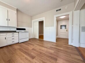 346 Broadway in North Attleborough, MA - Building Photo - Building Photo