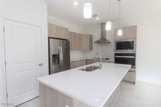 1032 N Hilton Cir in La Belle, FL - Building Photo - Building Photo