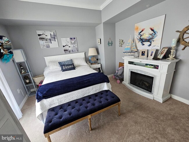 property at 1021 W Main St
