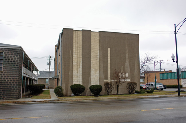 6301-6305 S Kilpatrick MOBILITY ZONE in Chicago, IL - Foto de edificio - Building Photo