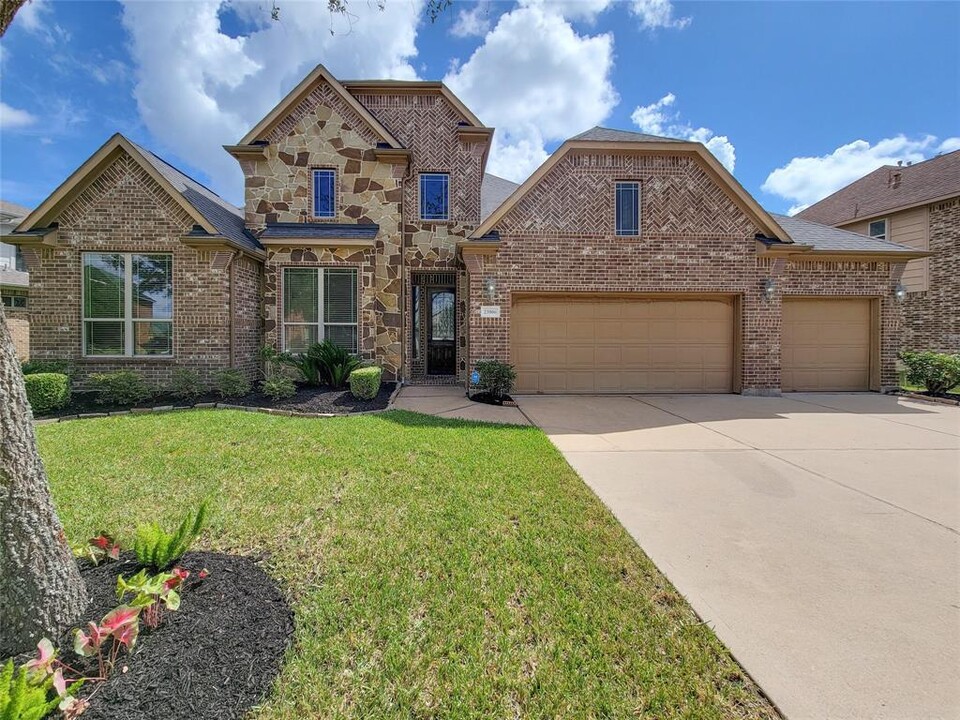 23006 Spellbrook Bend Ln in Richmond, TX - Building Photo