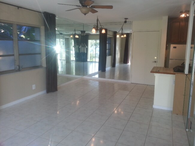 3040 NE 16th Ave in Oakland Park, FL - Building Photo - Building Photo