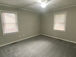 1000 Dixie Dr in Selma, NC - Building Photo - Building Photo