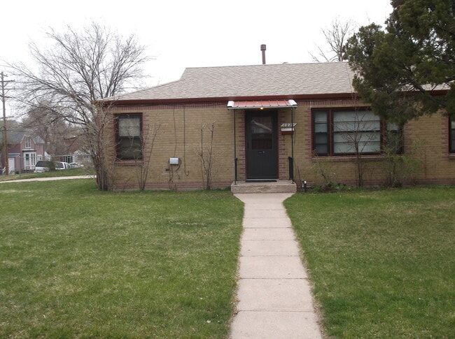 property at 1221 E 22nd St