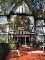 3690 Inverrary Dr in Lauderhill, FL - Building Photo